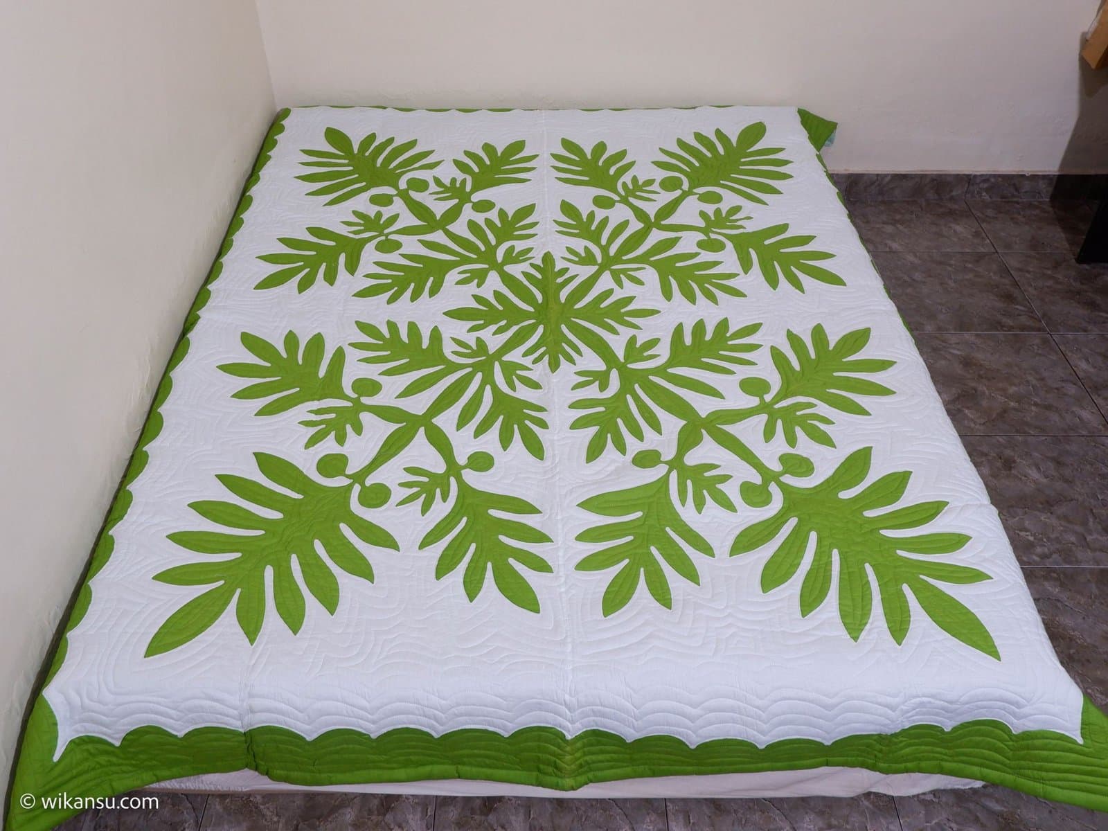 Green Ulu Flowers