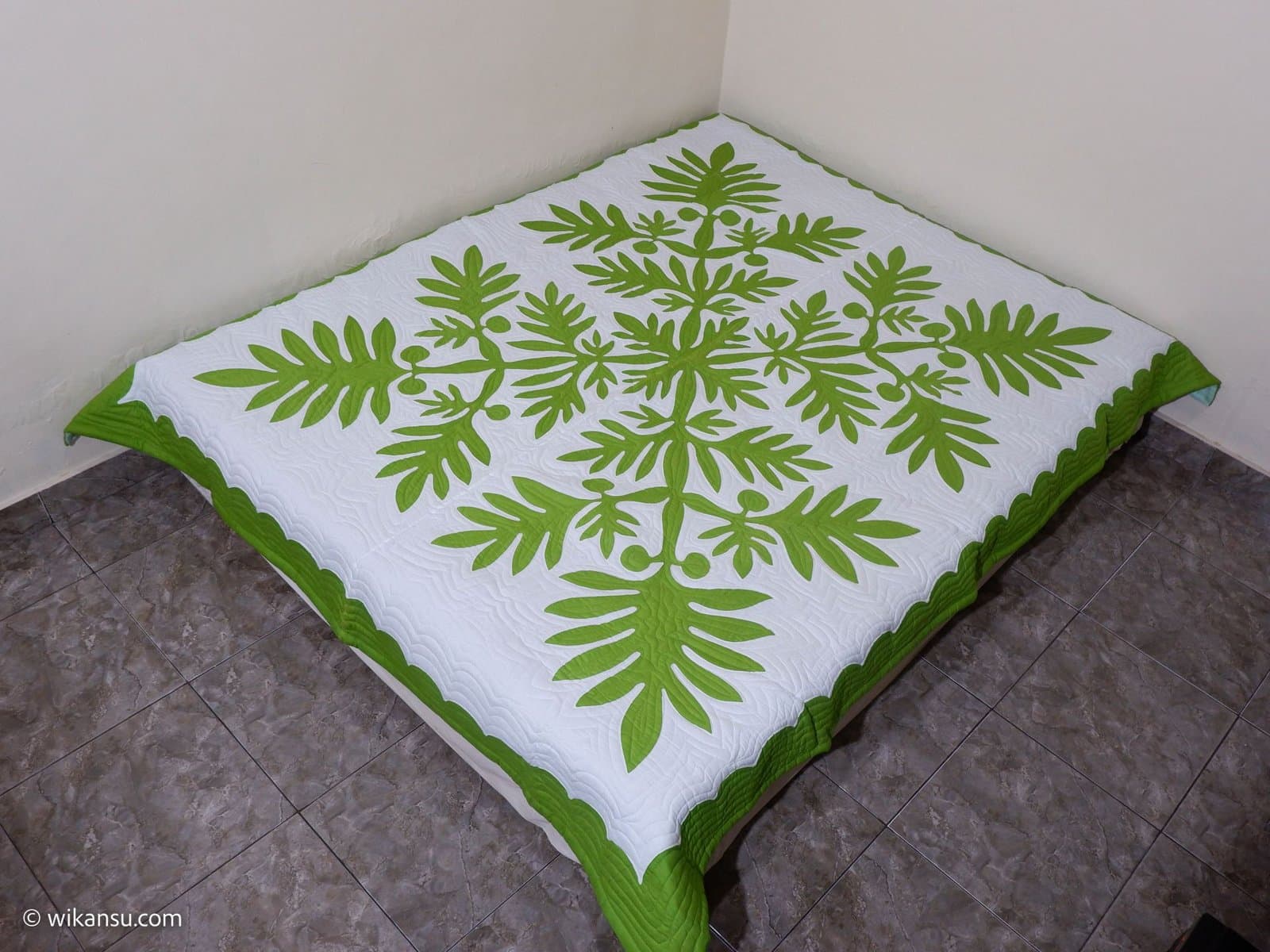 Green Ulu Flowers