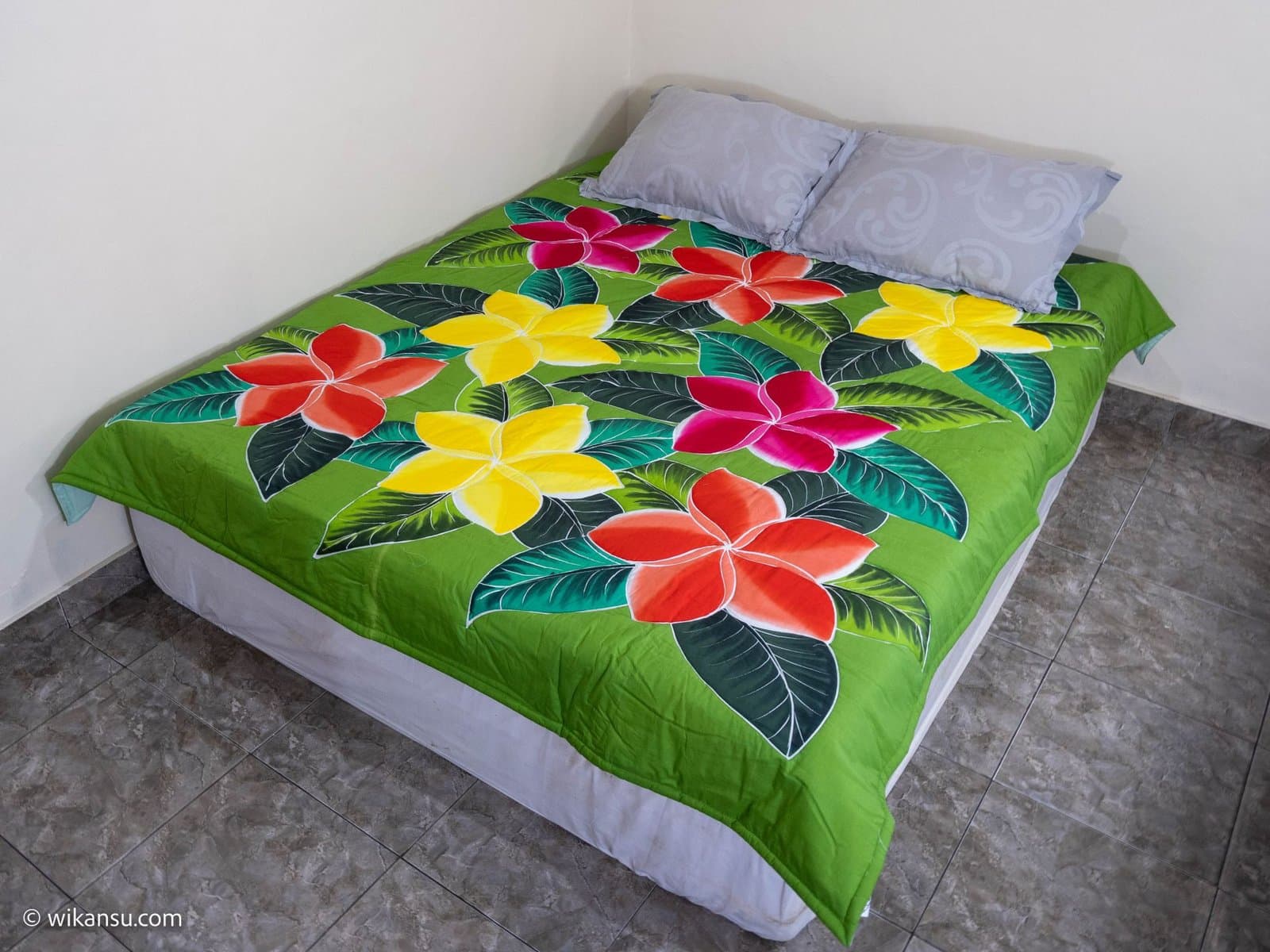 Green Jasmine Flowers